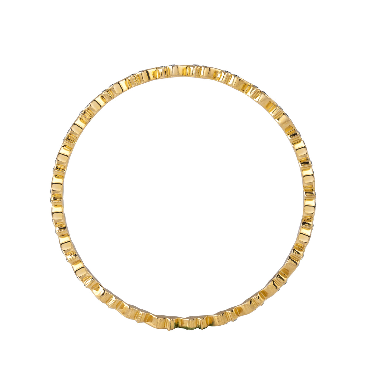 Twisted / Rope-inspired Pattern / Close Setting Bangle