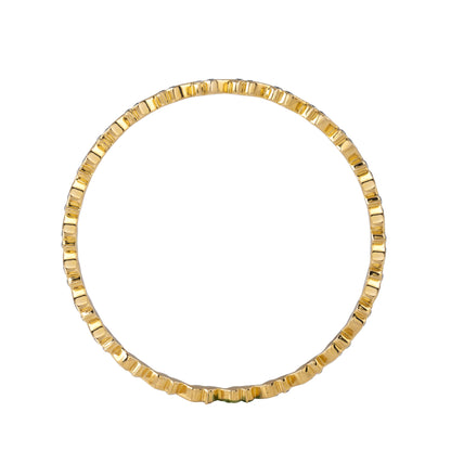 Twisted / Rope-inspired Pattern / Close Setting Bangle