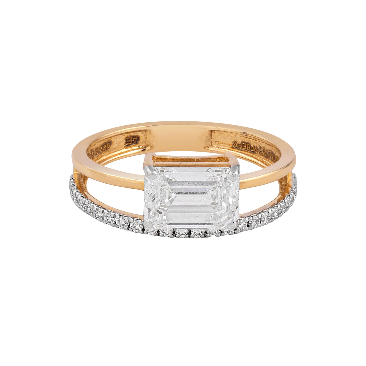 Emerald cut ring - view 1