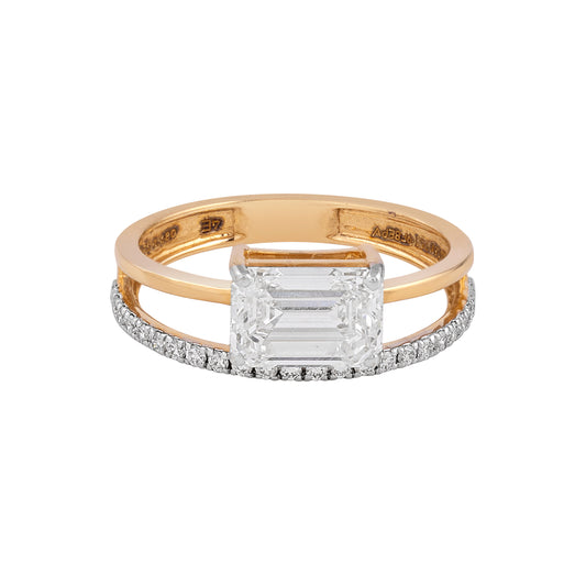 Emerald cut ring - view 1